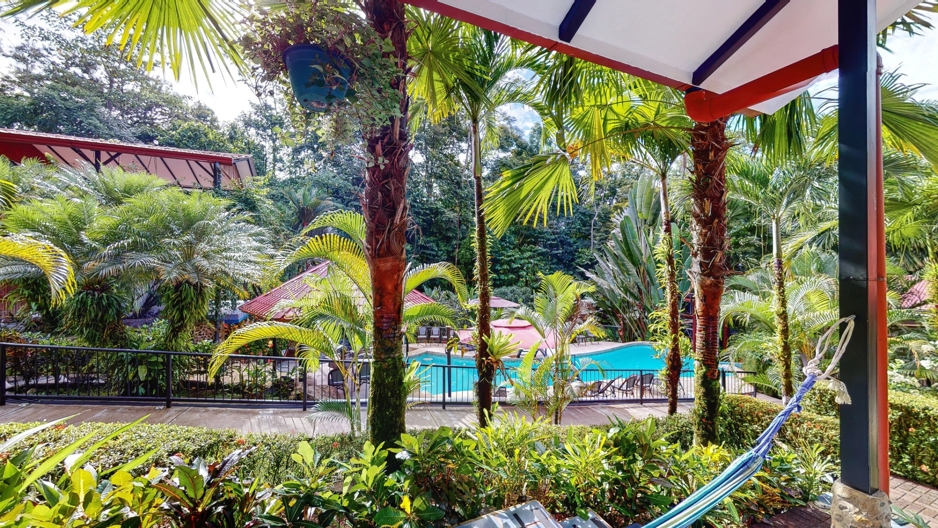 Апарт-отель The Scarlet Villas