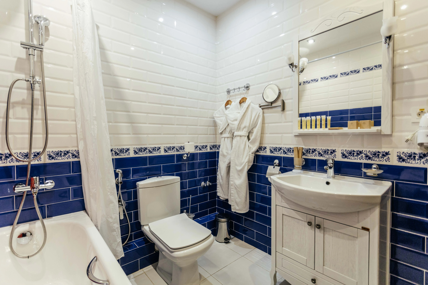 Отель Customs House Hotel & SPA