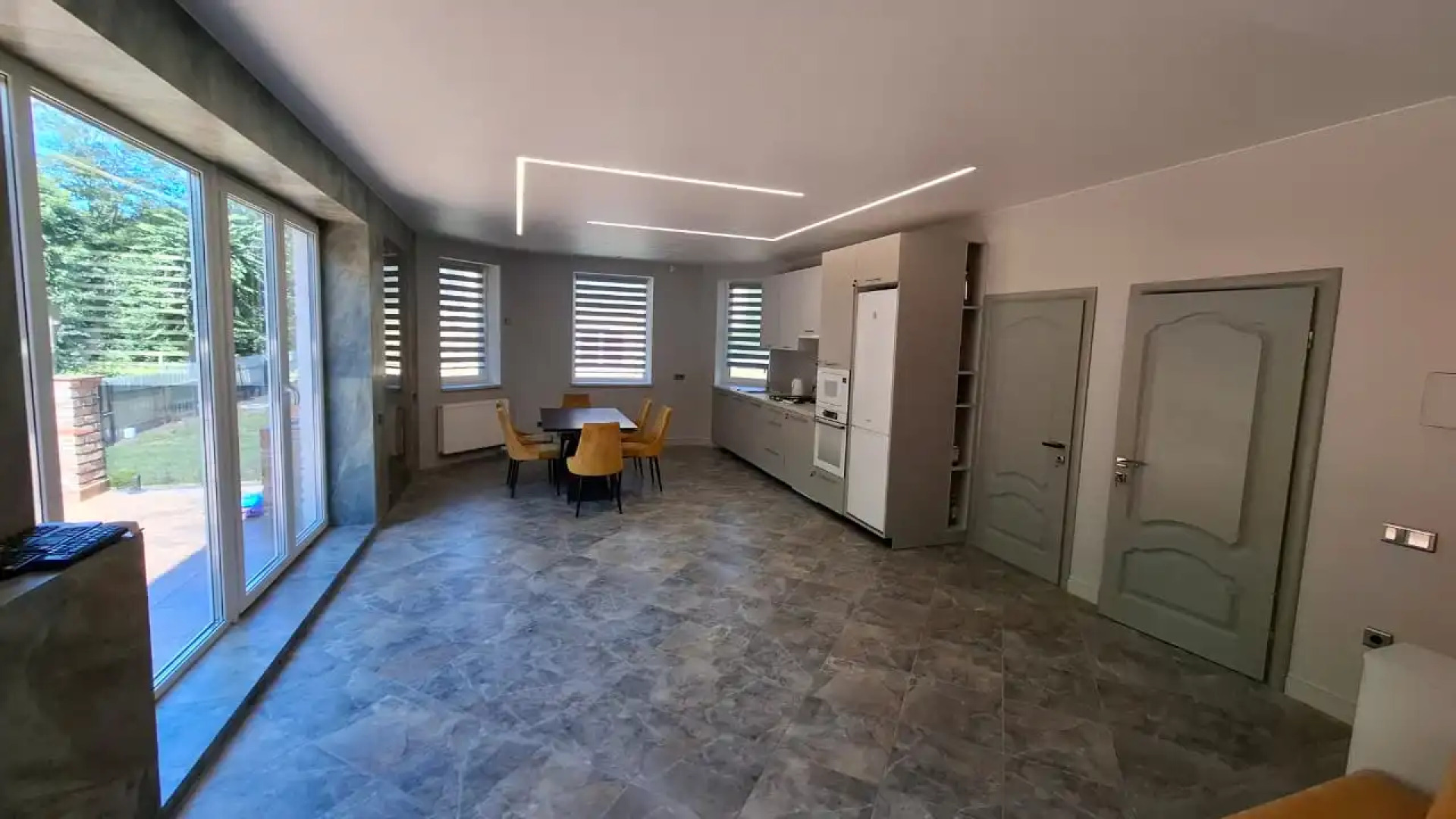 "Вилла 28" студия 1 на первой береговой линии