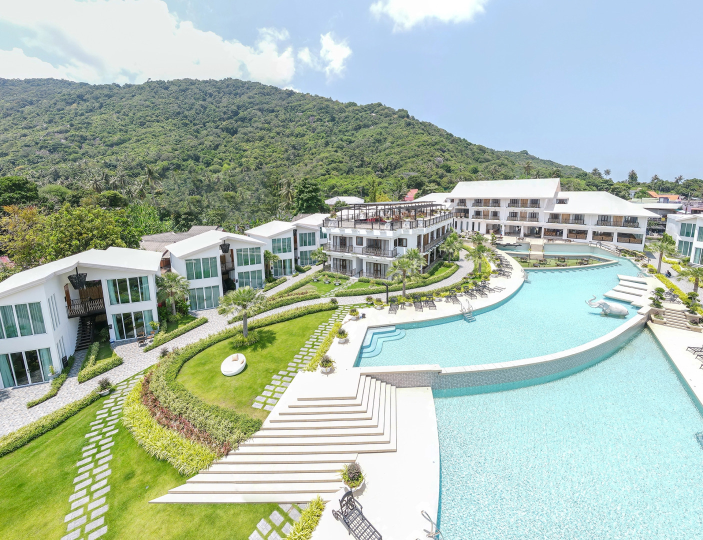 Отель Vannee Golden Sands Resort