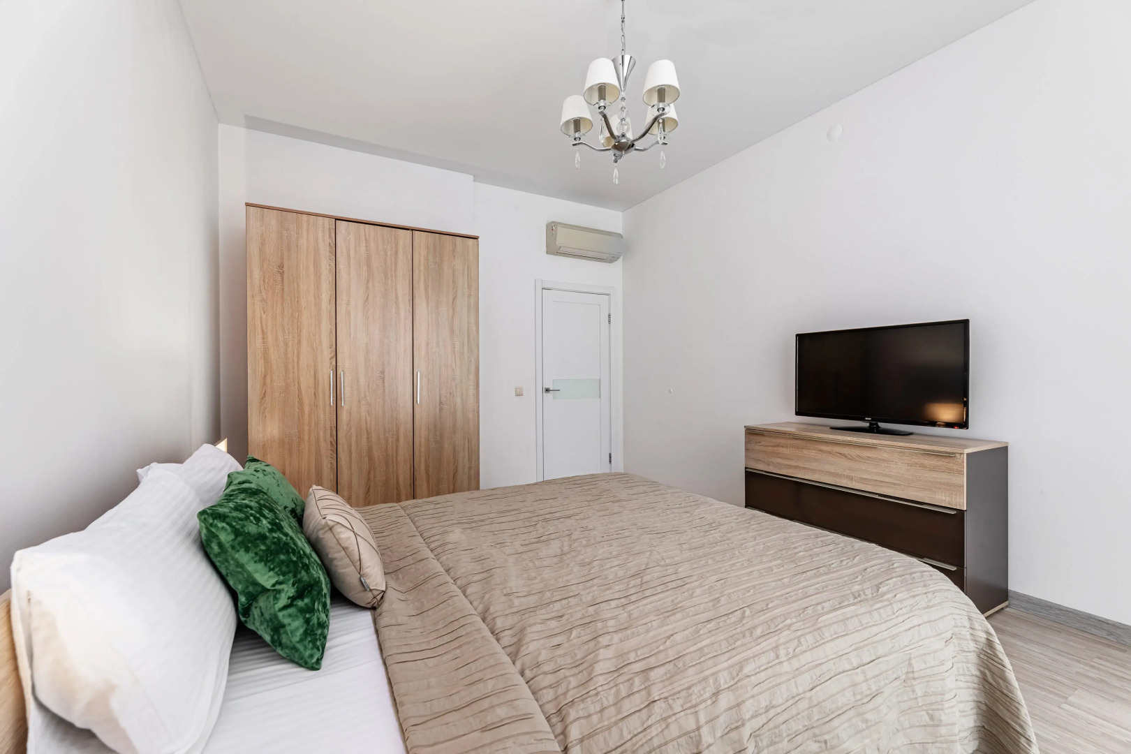 Апартаменты Сибирские номера Улучшенные - стиль и комфорт в историческом центре города