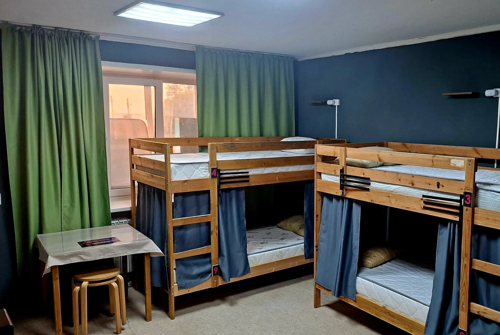 Хостел Гости