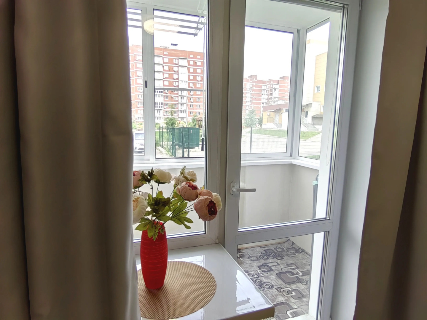 Квартира Уютная и чистая в новом тихом районе рядом с центром