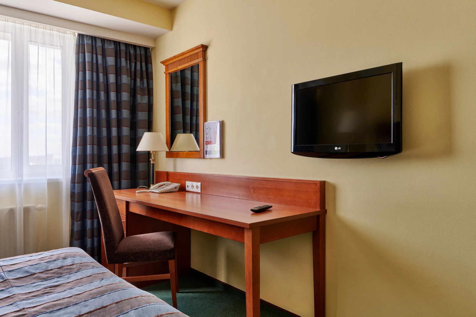 Отель Marins Park Hotel Москва Пражская