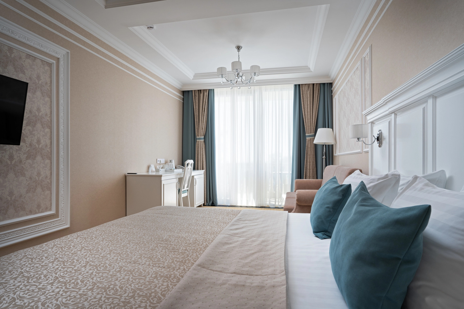 Династия (Геленджик)