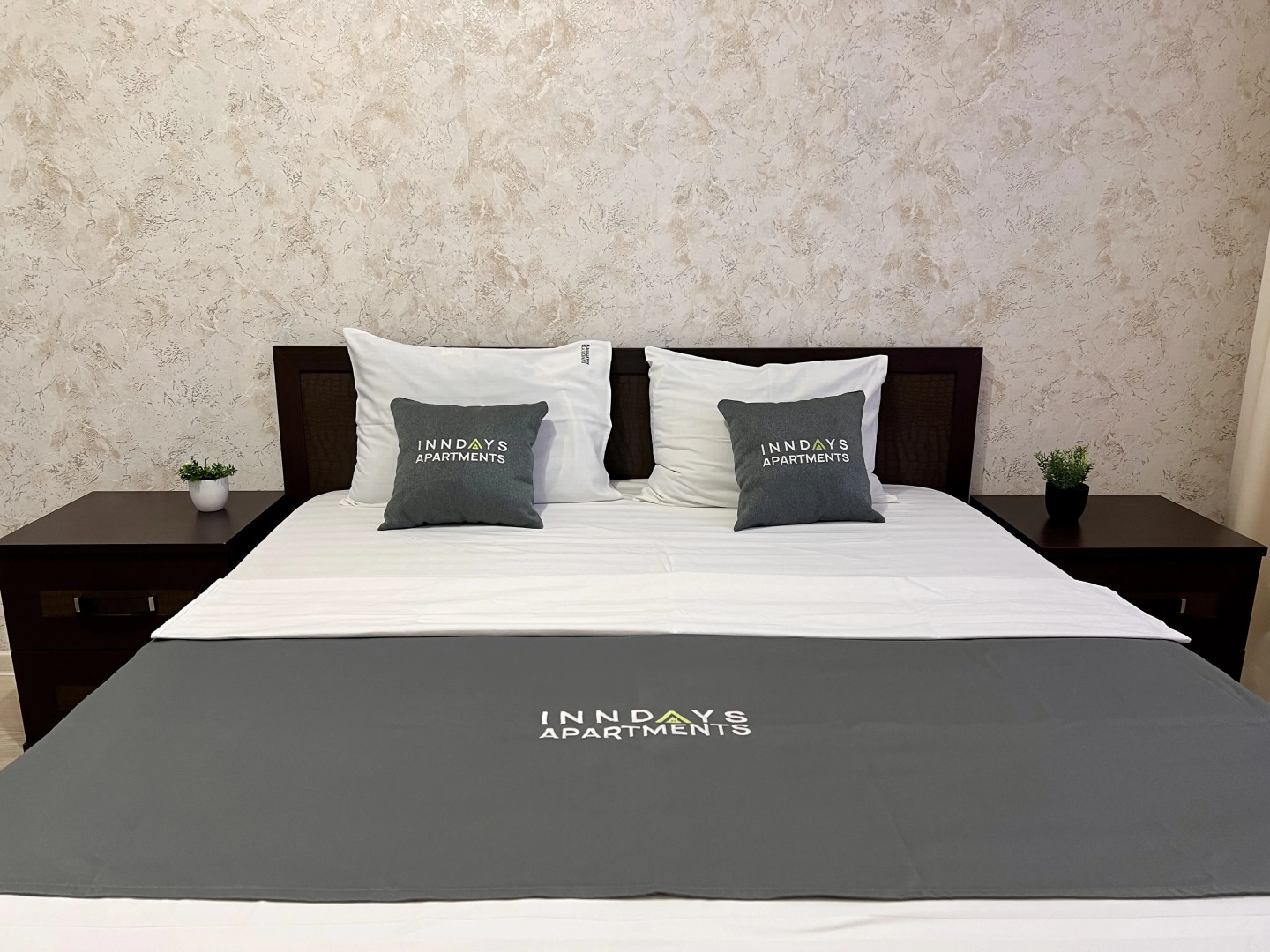 Апартаменты Inndays на Лейтейзена 4