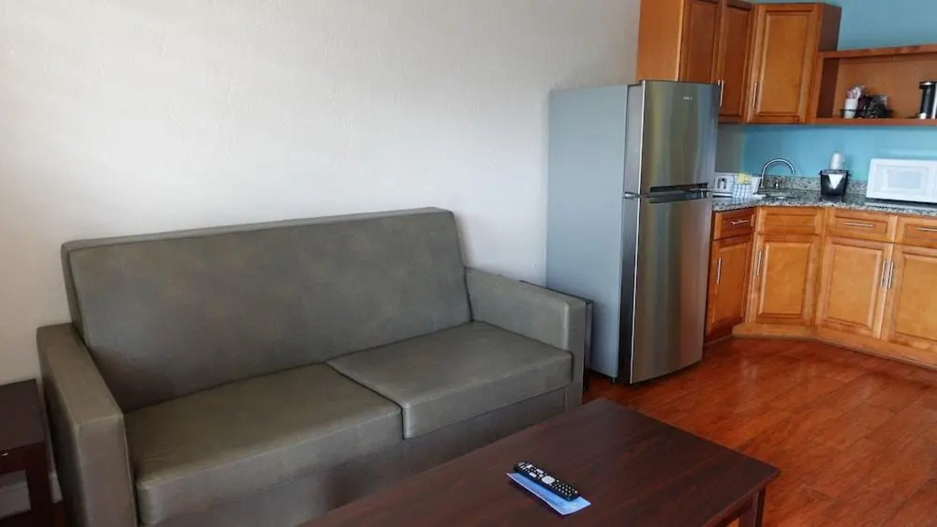 Мини Отель Melbourne All Suites