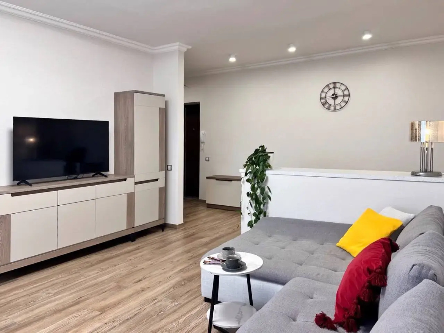 Квартира Стильный люкс в самом сердце города с видом на Кафедральный собор