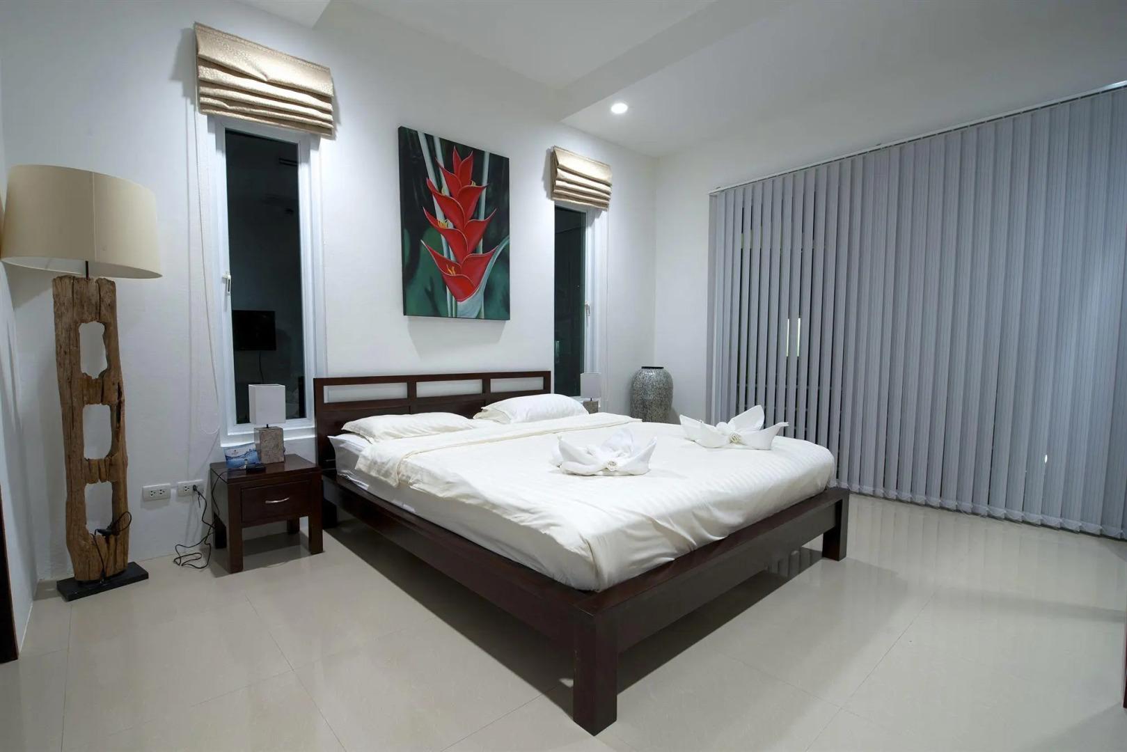 Отель The Oriental Beach Pearl