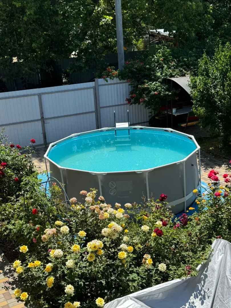 Гостевой дом с бассейном Уральский