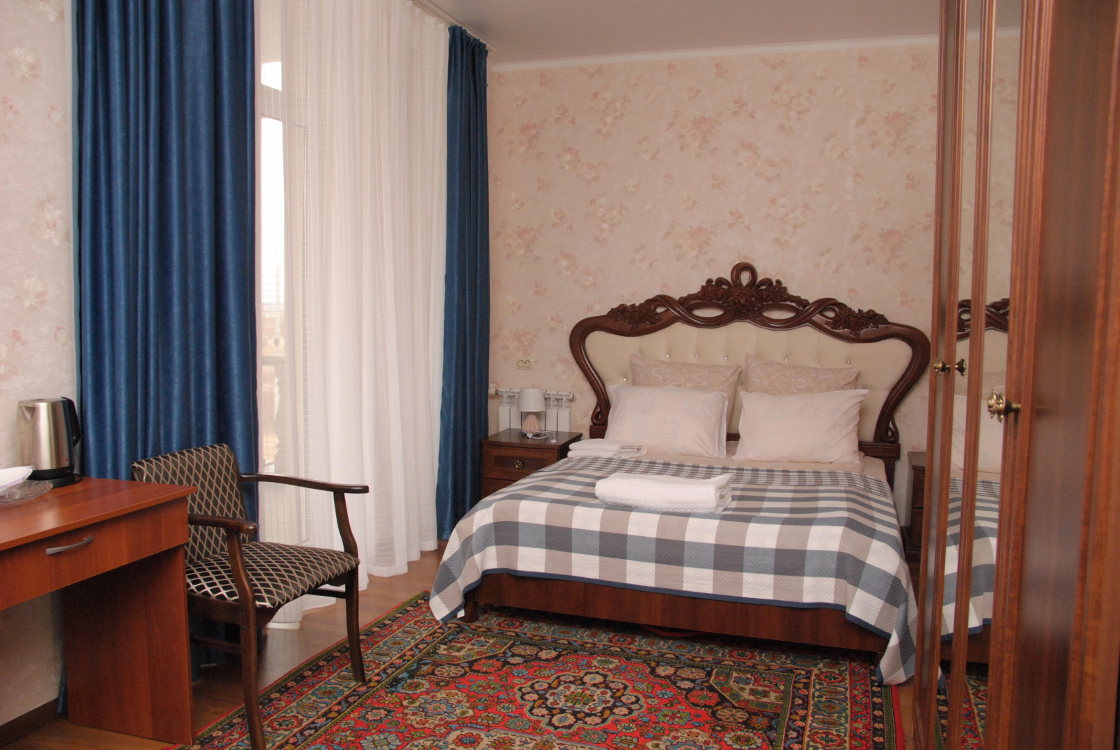 Отель Добриан