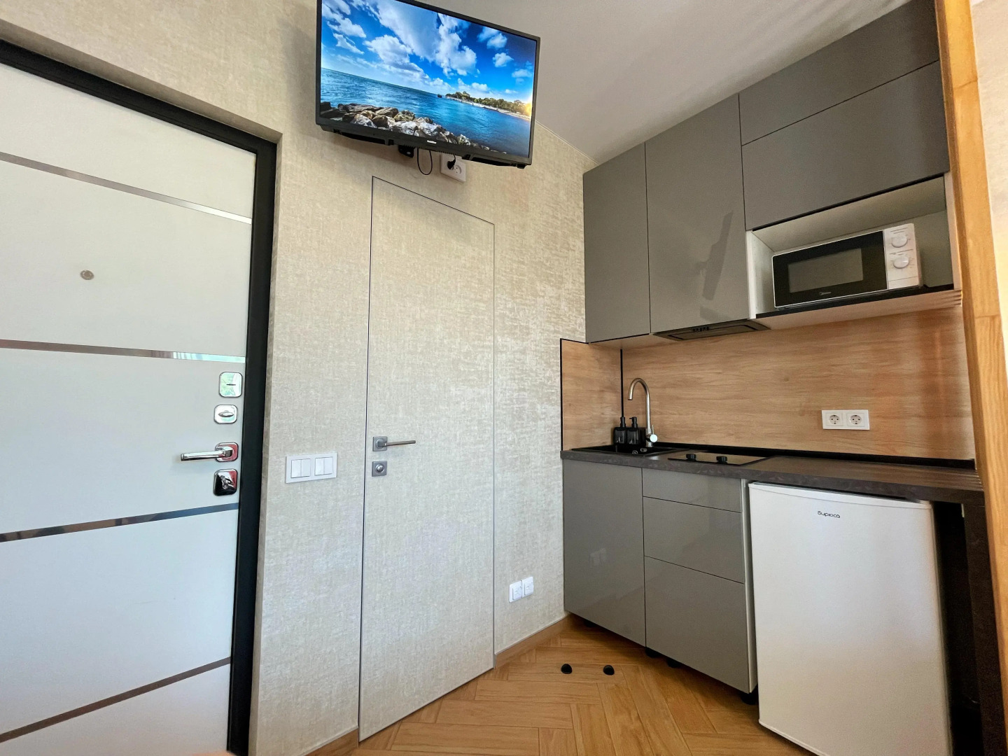 Апартаменты в Стиле Бохо с Видом на Море и Горы