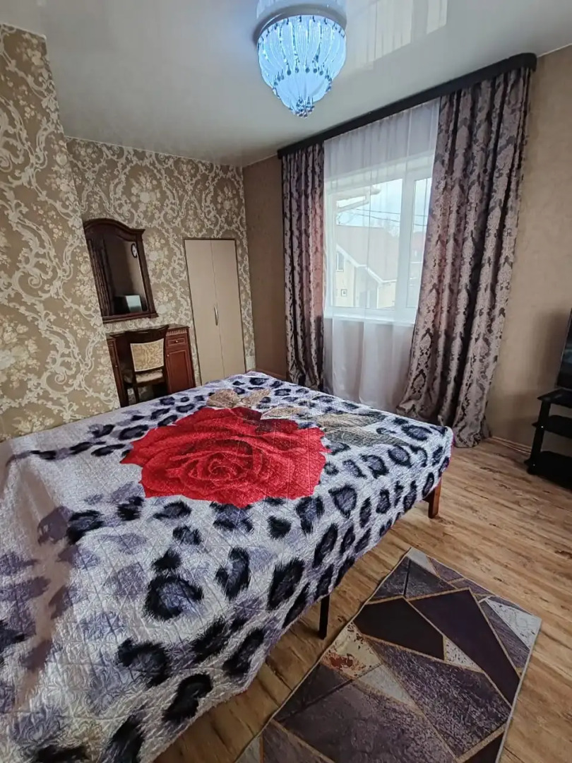 Частный дом г.Владивосток, ул.Джамбула, д.5 до 12 гостей