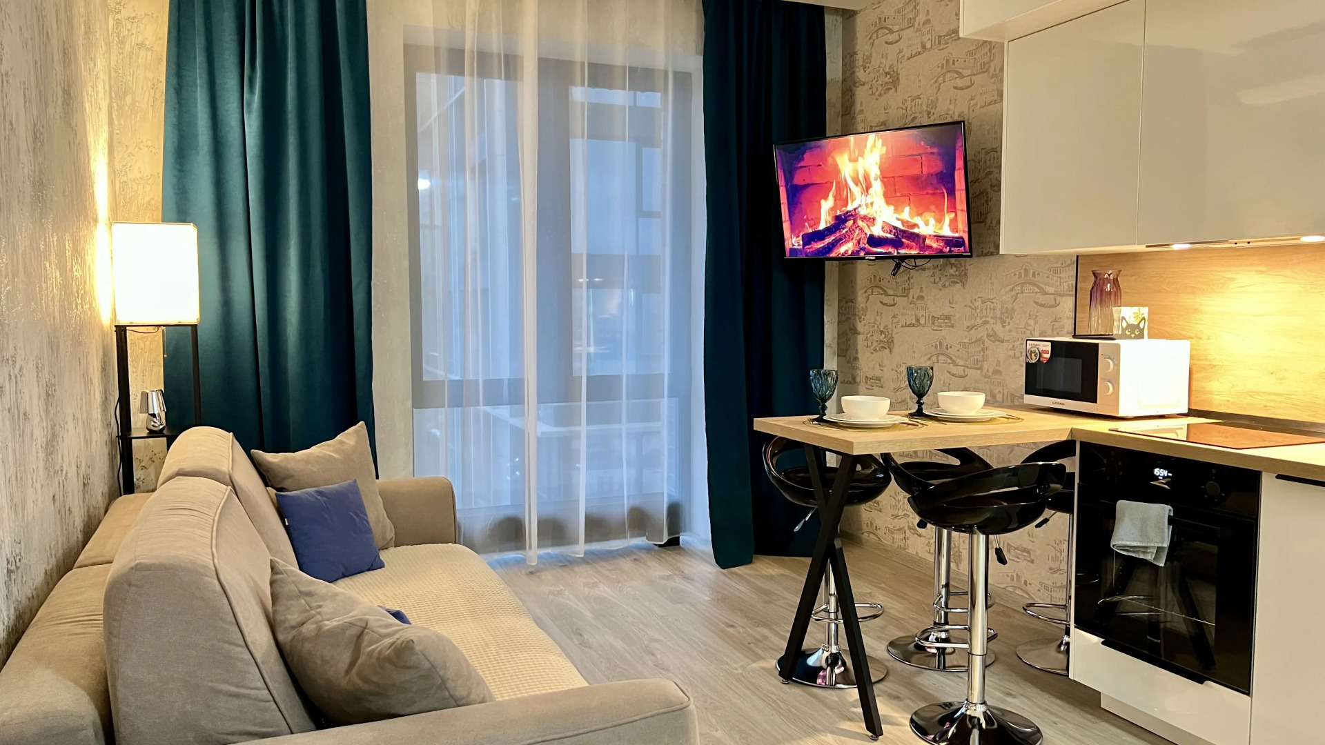 Квартира бизнес-класса УютСьют ЖК Метрополия Венеция