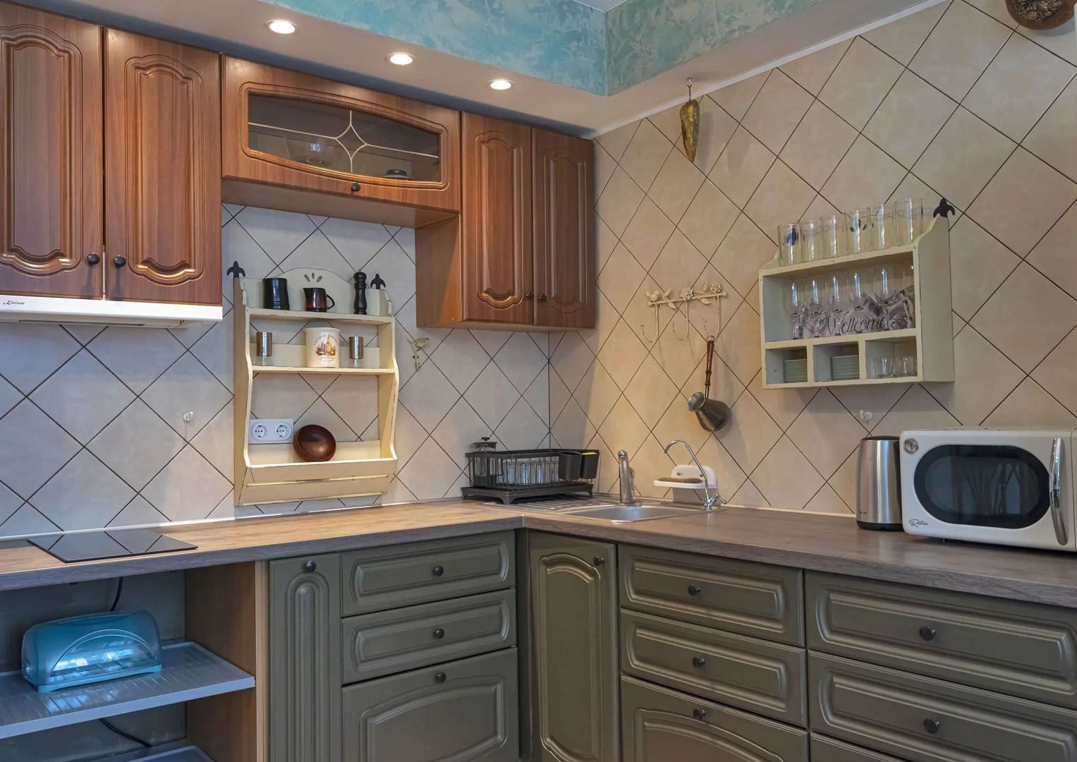 Апартаменты 1 комнатные в центре с видом на море