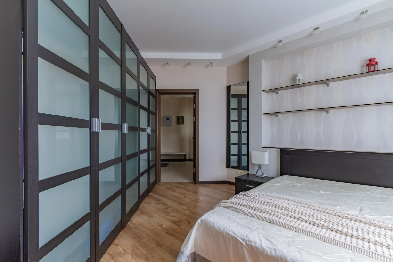 Квартира с видом на озеро