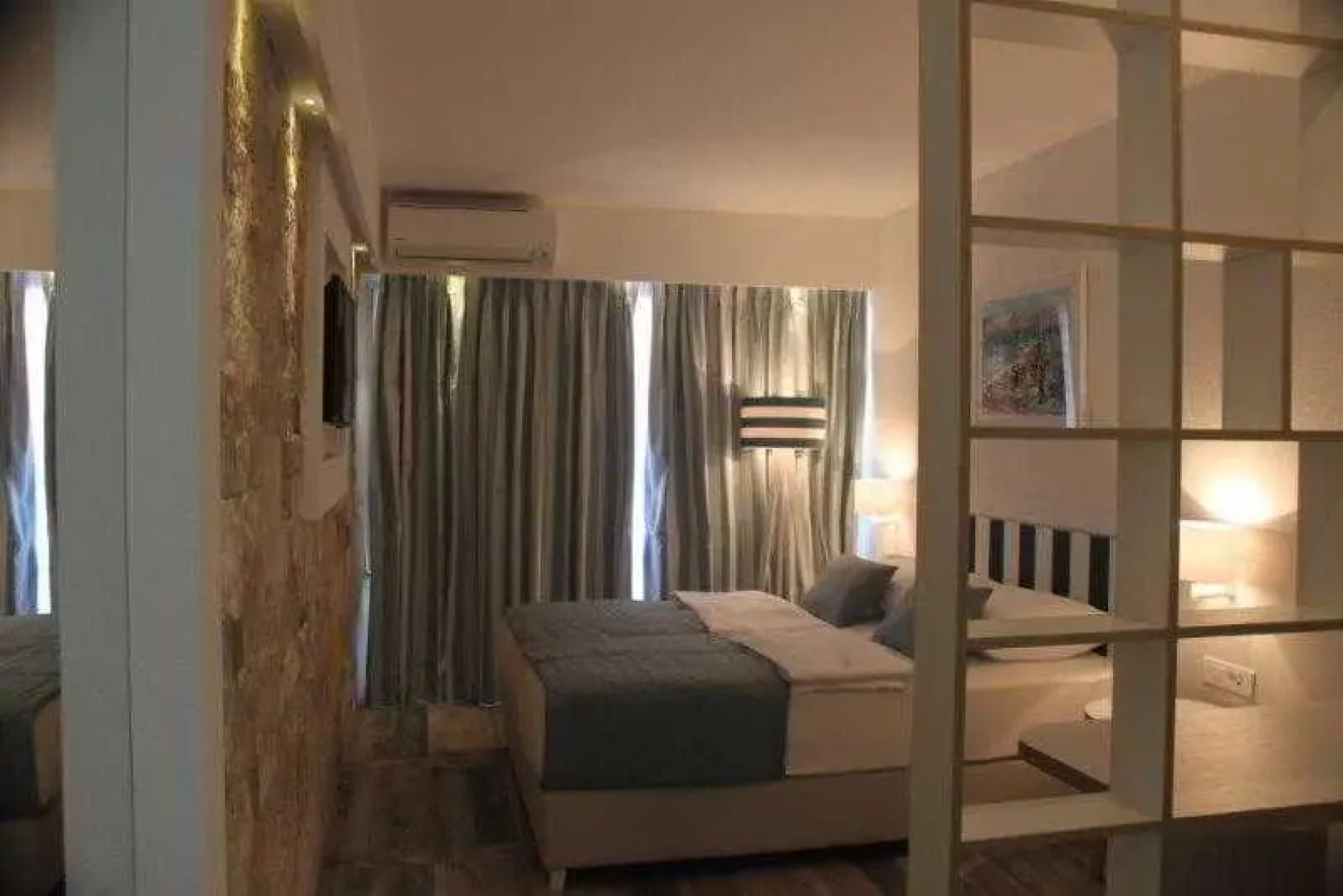 Отель Castellastva