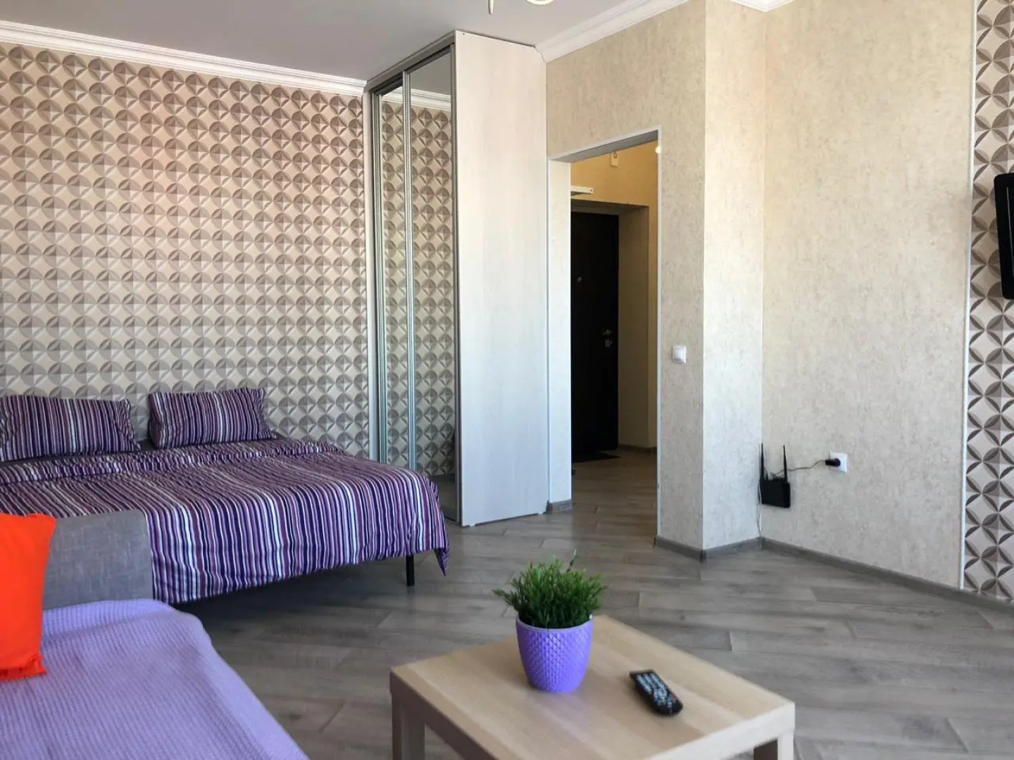 Апартаменты 068_Проспект Октября 93