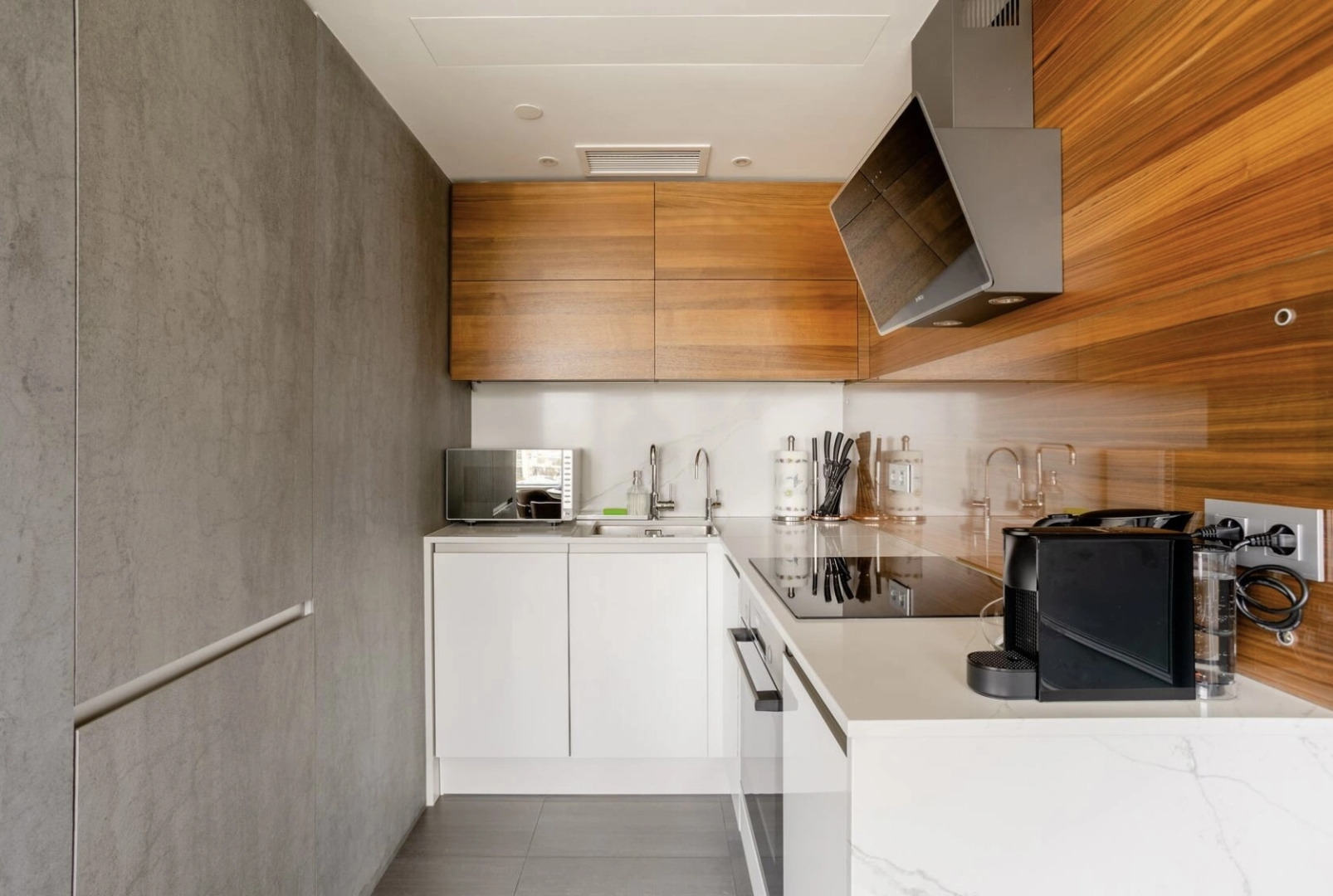 Апартаменты The Book на Новом Арбате