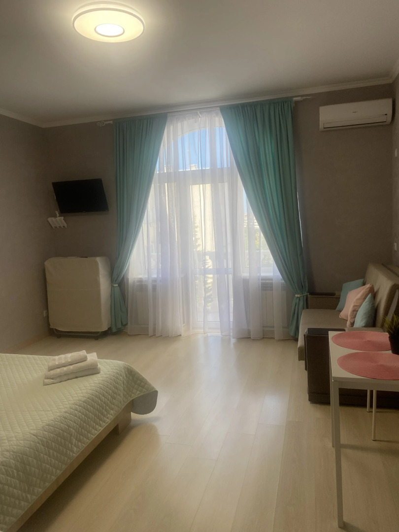 Апартаменты с балконом и видом на море