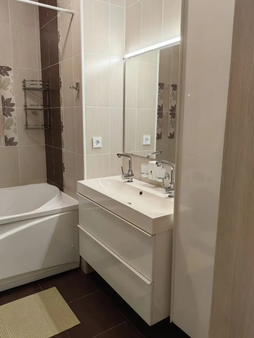 Квартира Krasroom с 3 комнатами в ЖК Параллели