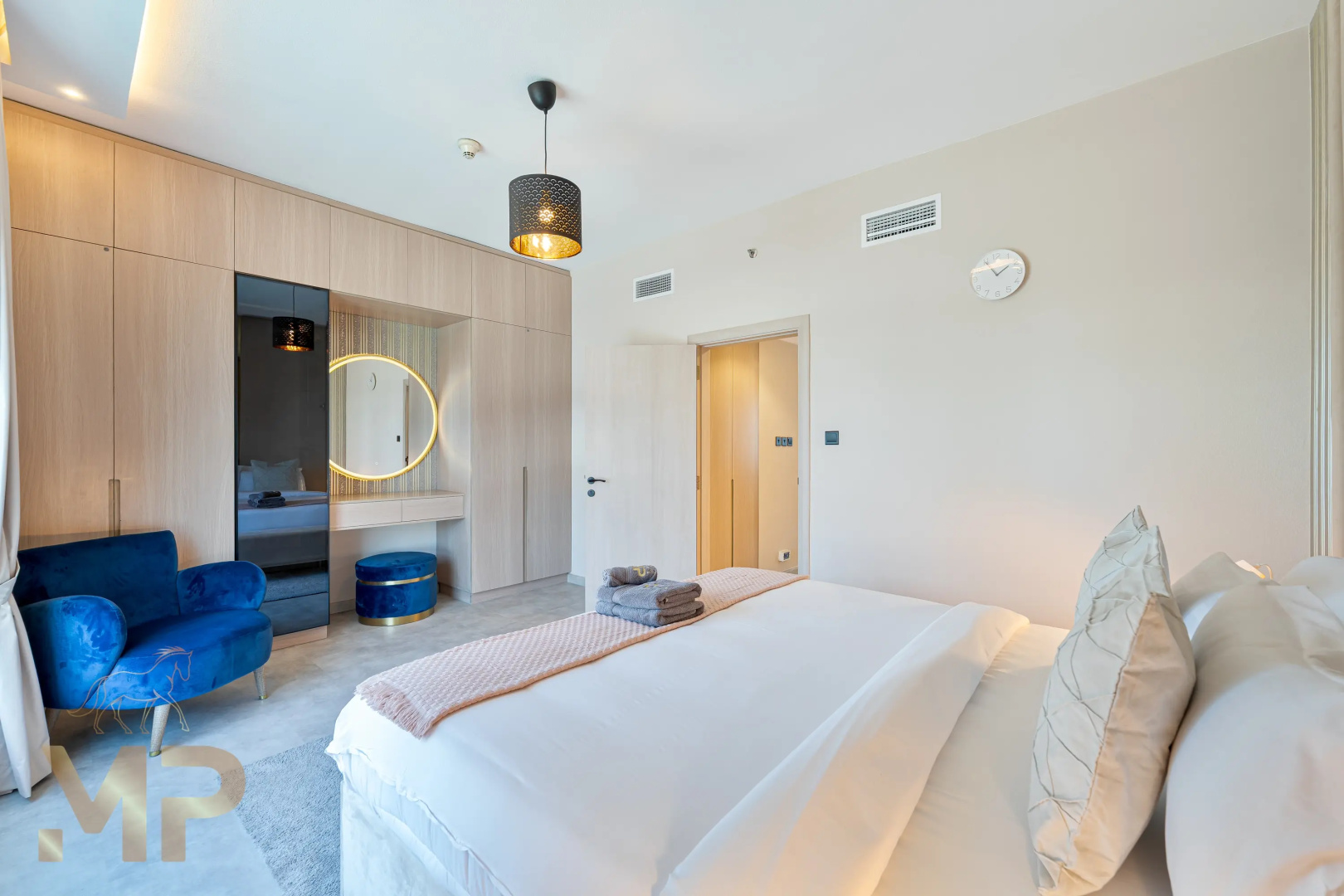 Апартаменты Marco Polo - Enjoy Marina views from a cozy 1BR in Dubai Marina