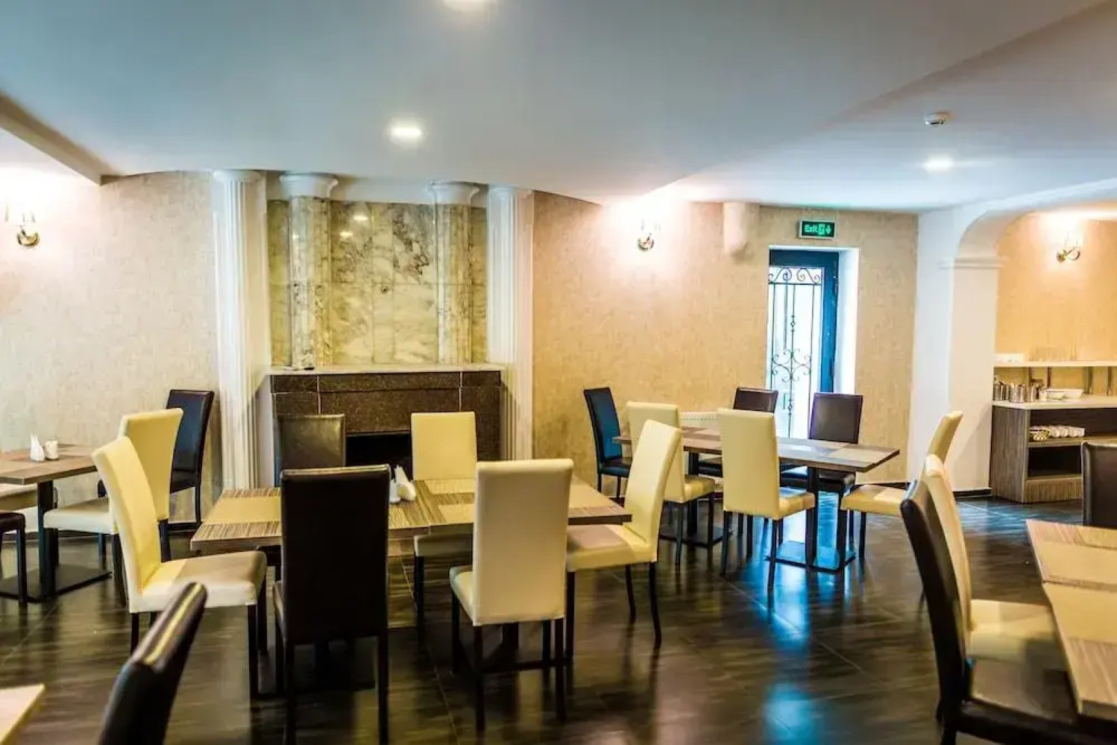 Отель "Вишневый сад"