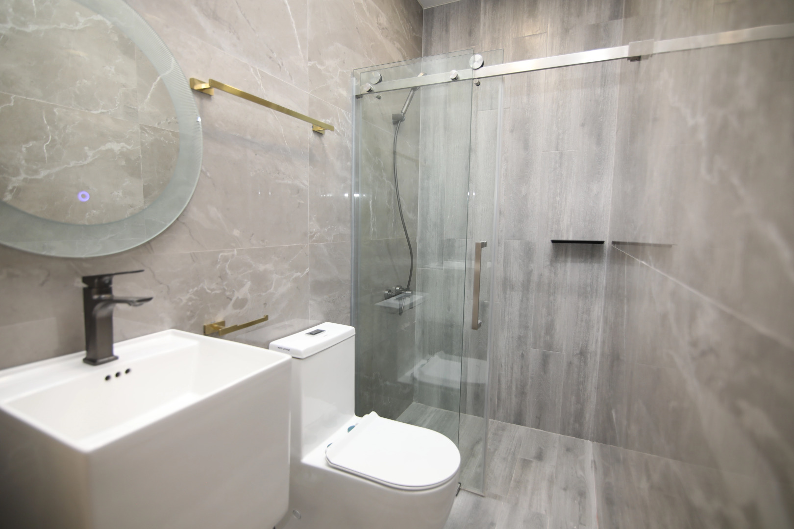 Отель Louvre Home