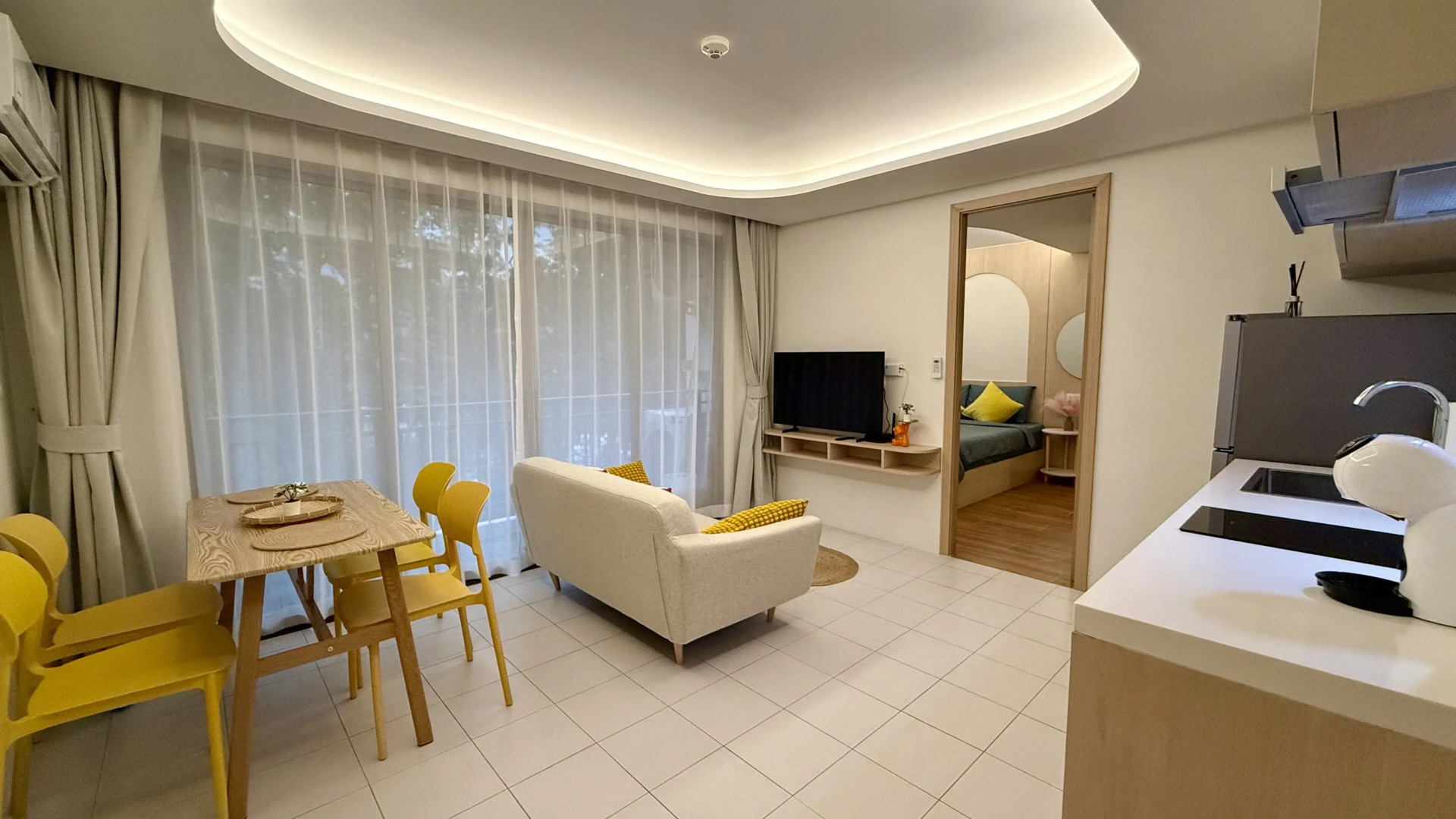 Квартира Новая с двумя спальнями  и бассейном  у моря пляж Камала