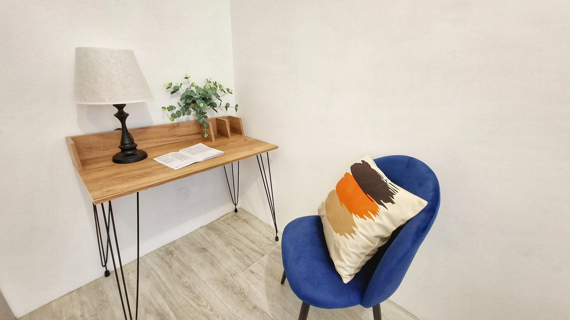 Апартаменты для большой семьи или компании в командировке с видом на Уральские горы