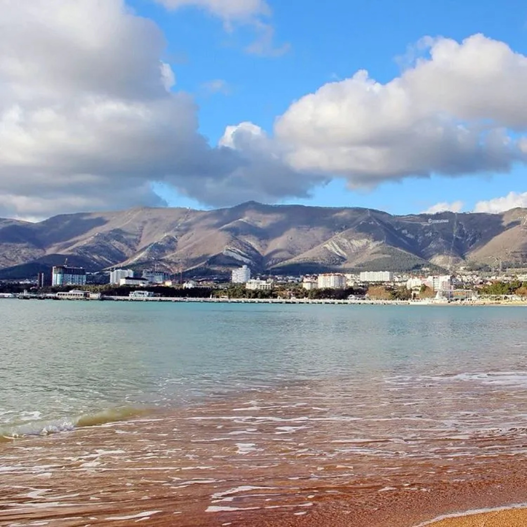 Отель Людмила