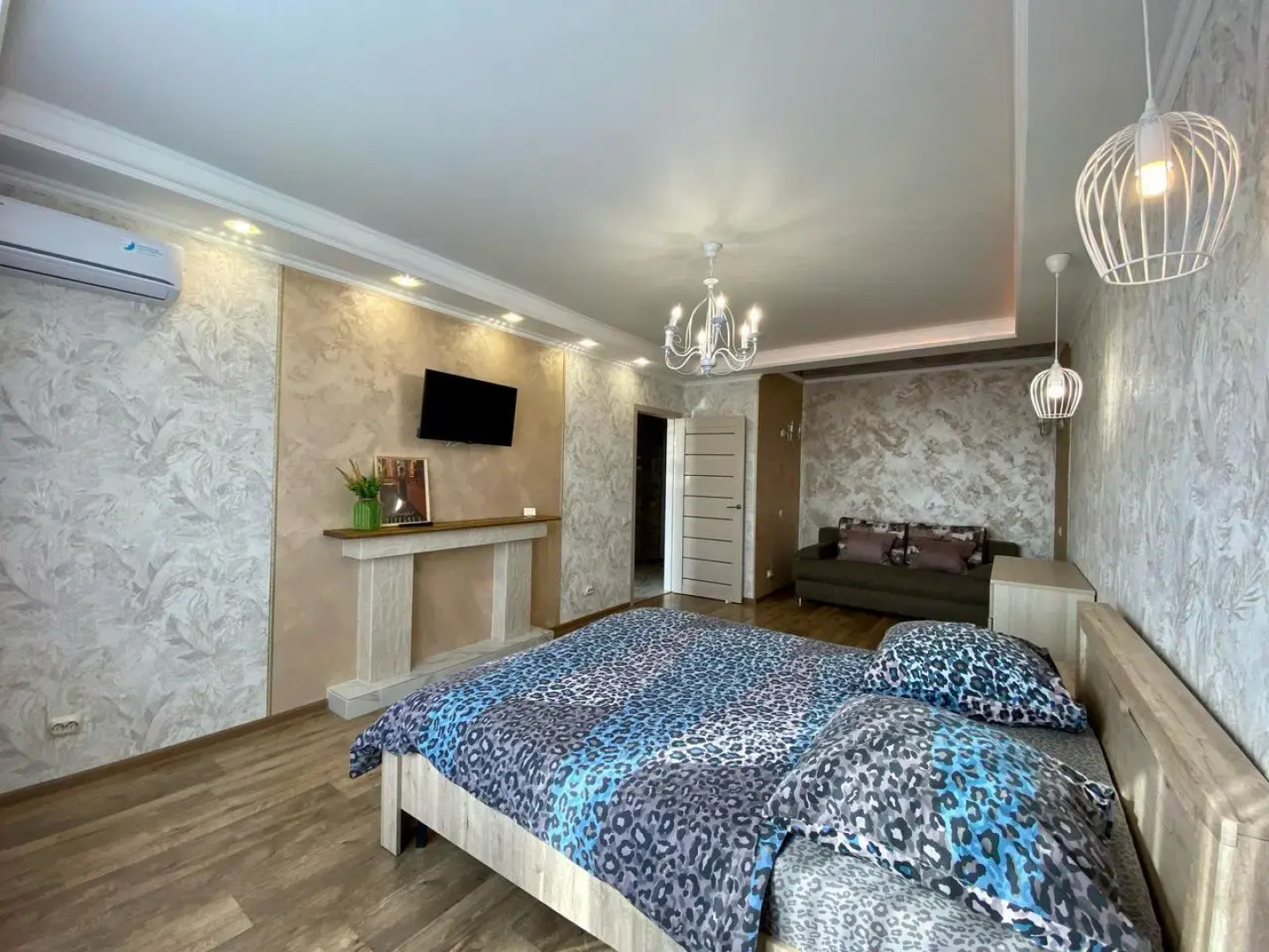 Апартаменты Вега на площади Поликарпова