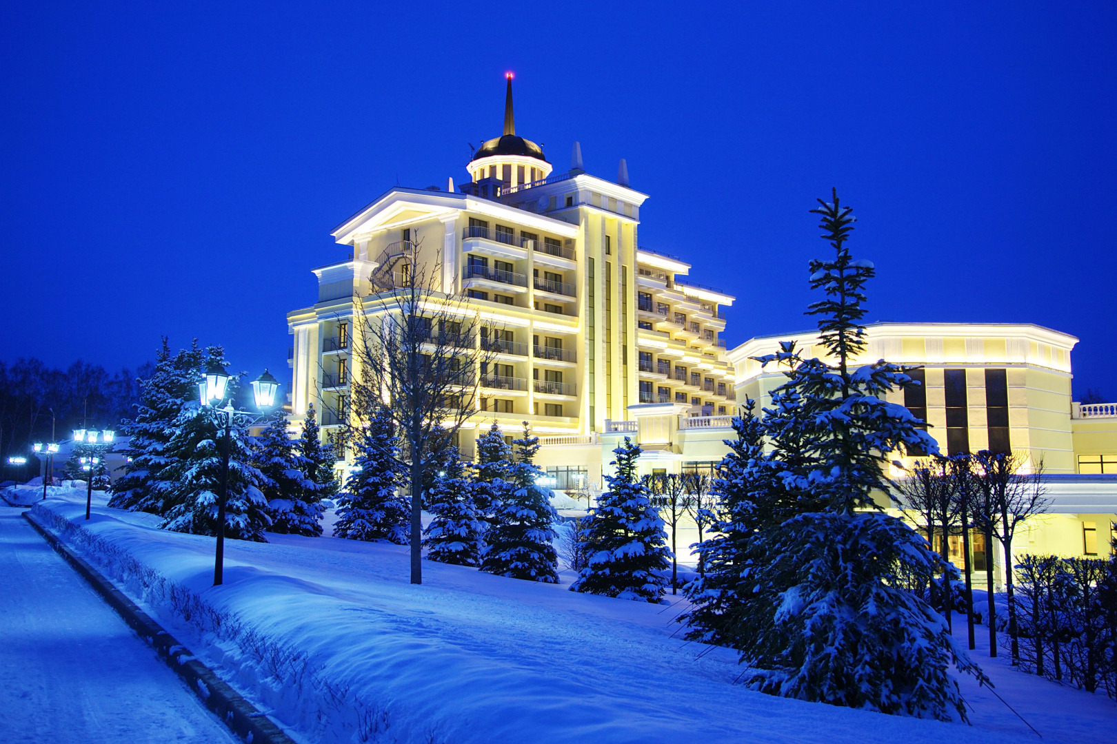 Отель M’Istra’L Hotel & SPA