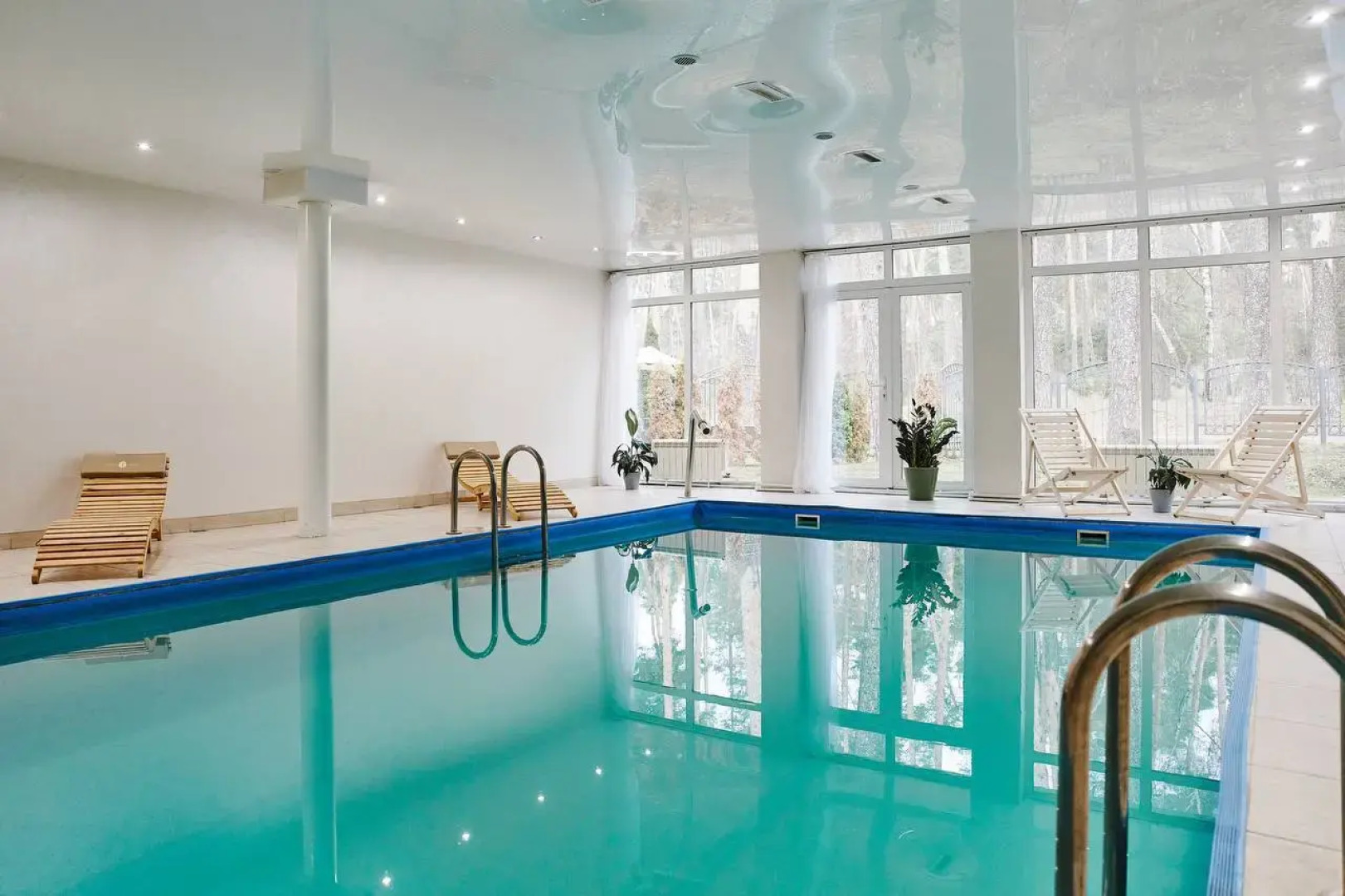 Парк-отель Паустовский