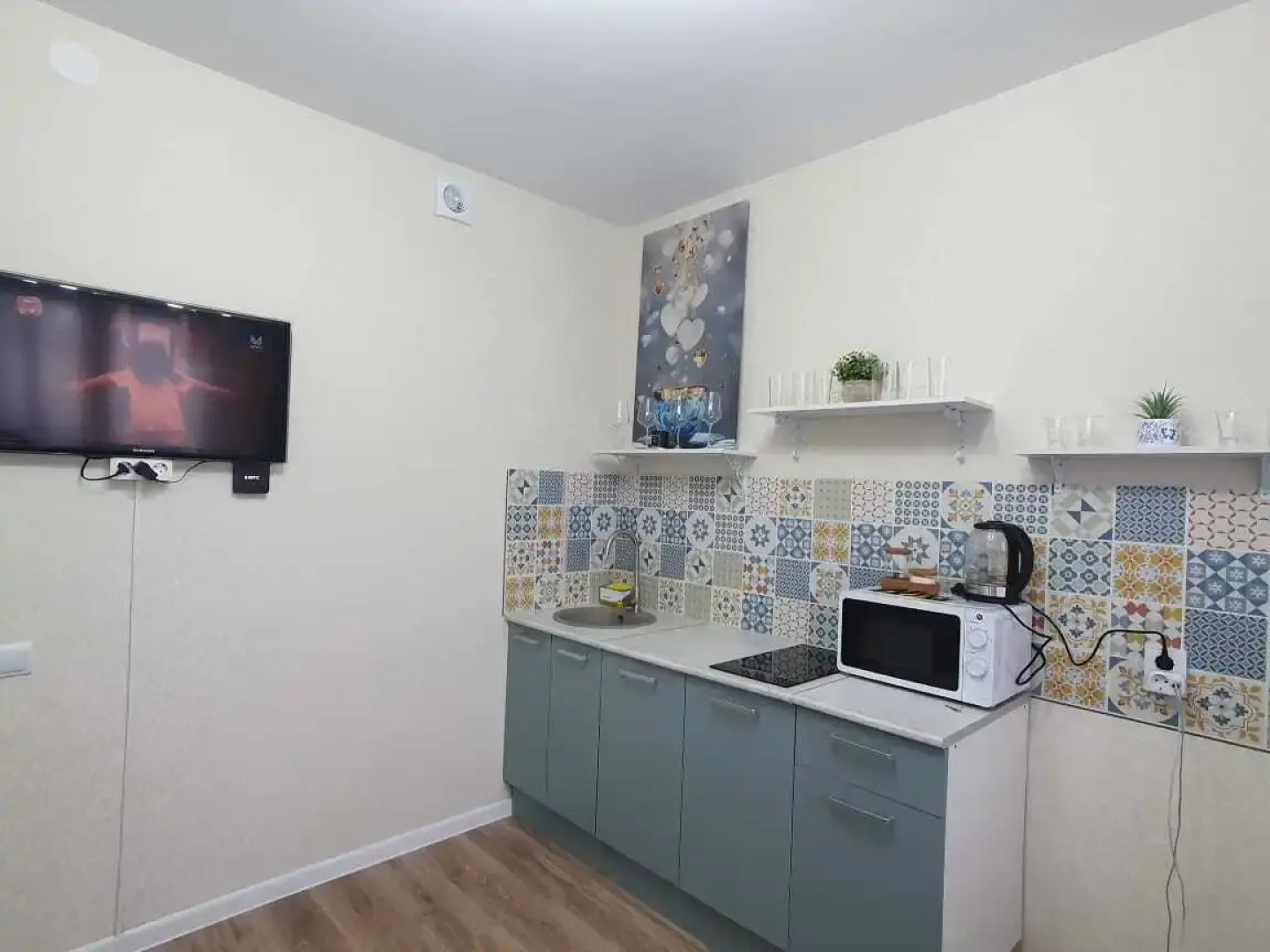 Квартира с Лоджией на Комсомольском Проспекте 4