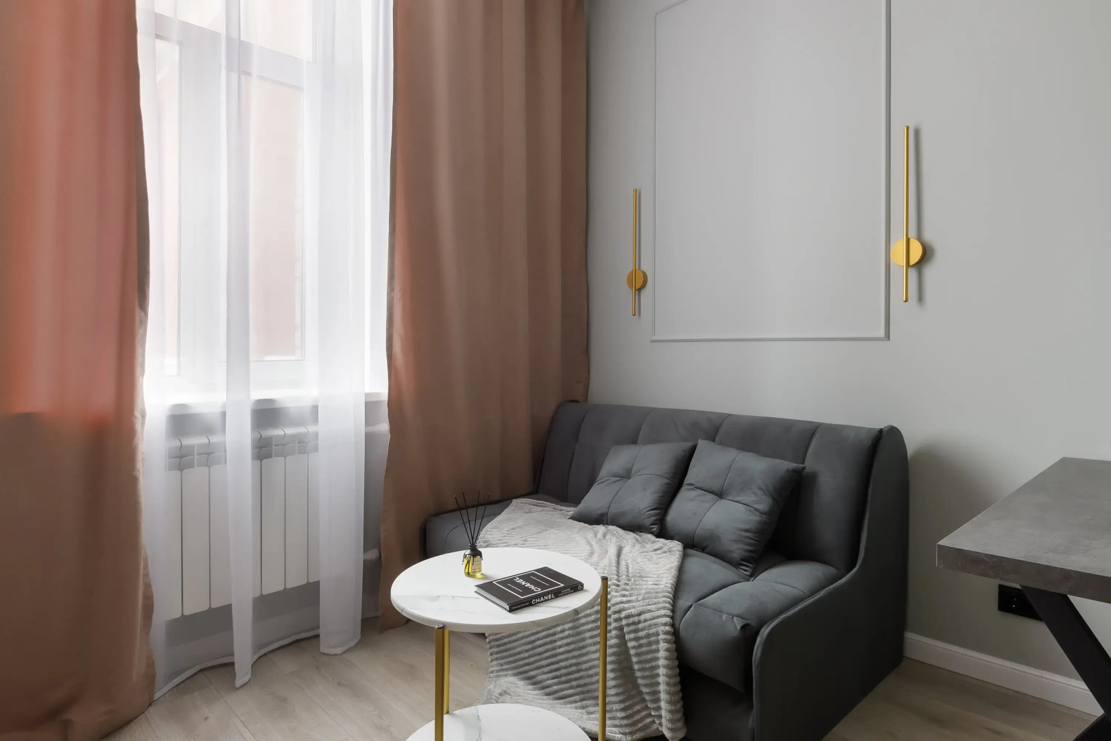 Апартаменты с Дизайнерским Ремонтом в Отличной Локации