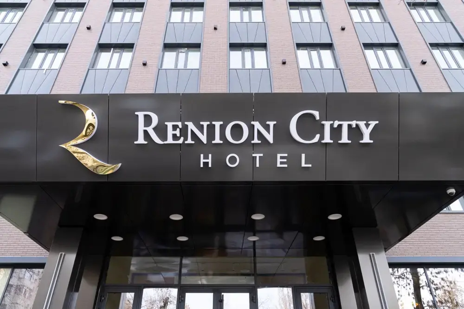 Отель Renion City