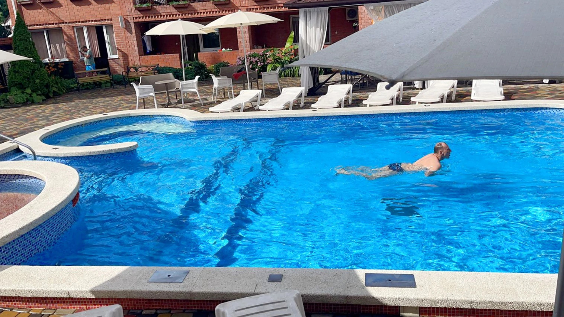 Отель Багира