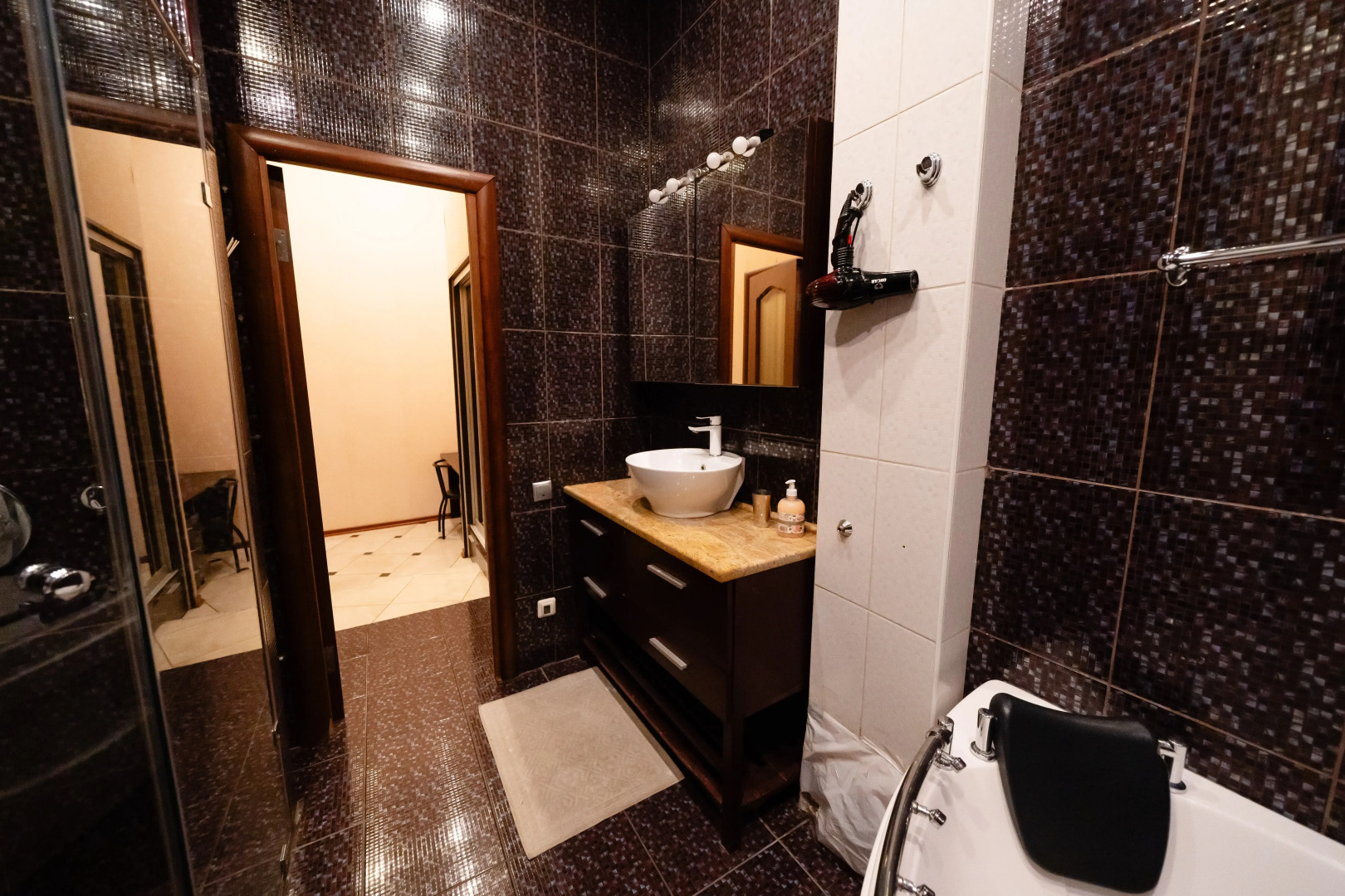 Апартаменты Трехкомнатные Апартаменты с Джакузи на Большой Морской 19