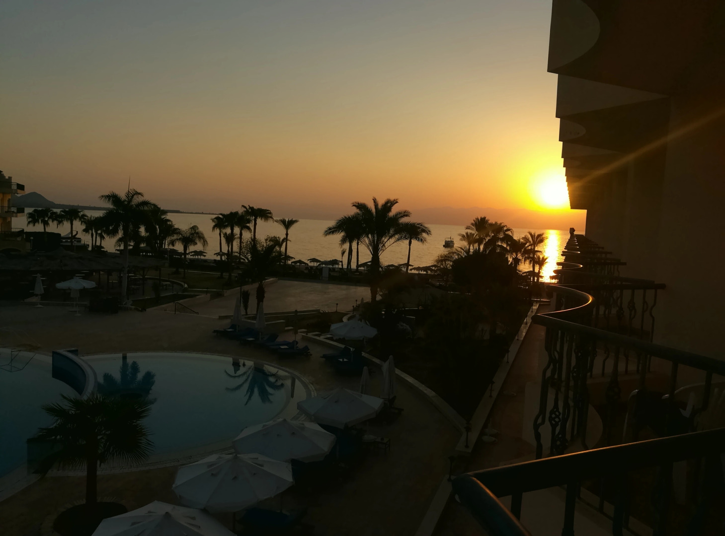 Отель La Playa Beach Resort Taba