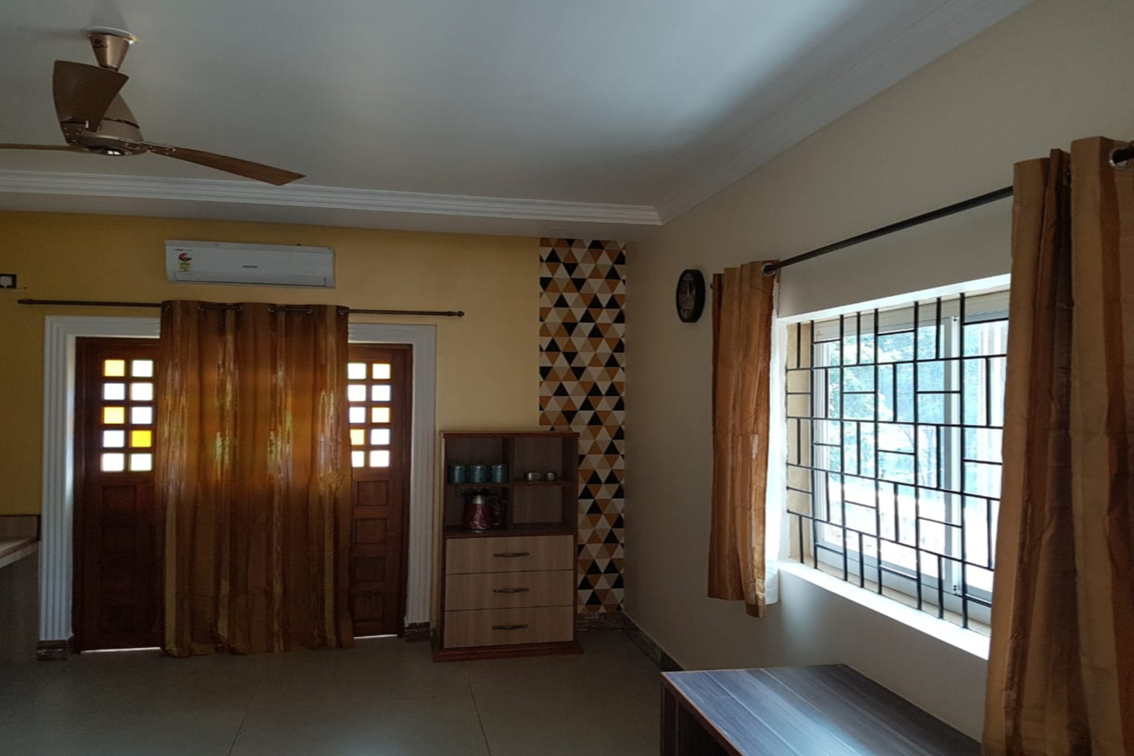 Отель JM Vista Suites