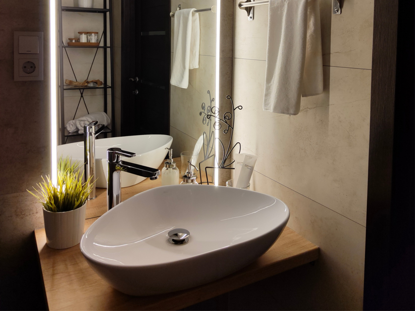 Квартира Milk&Honey Studio с шикарным видом на город и реку