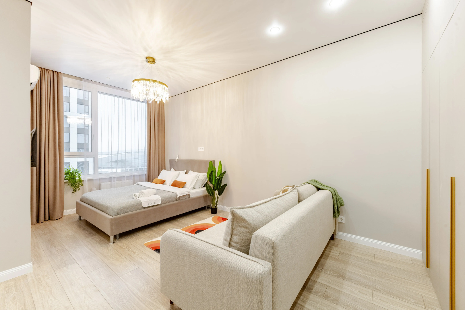 Апартаменты Arena Towers квартира с зеленью