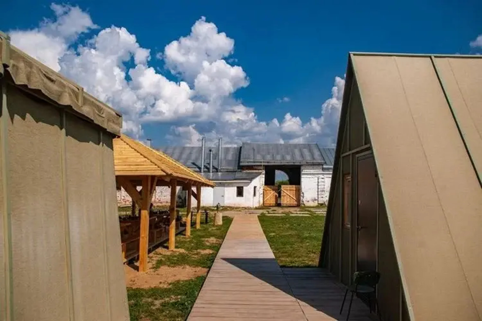 Гостиница-глэмпинг Гусарская Стоянка