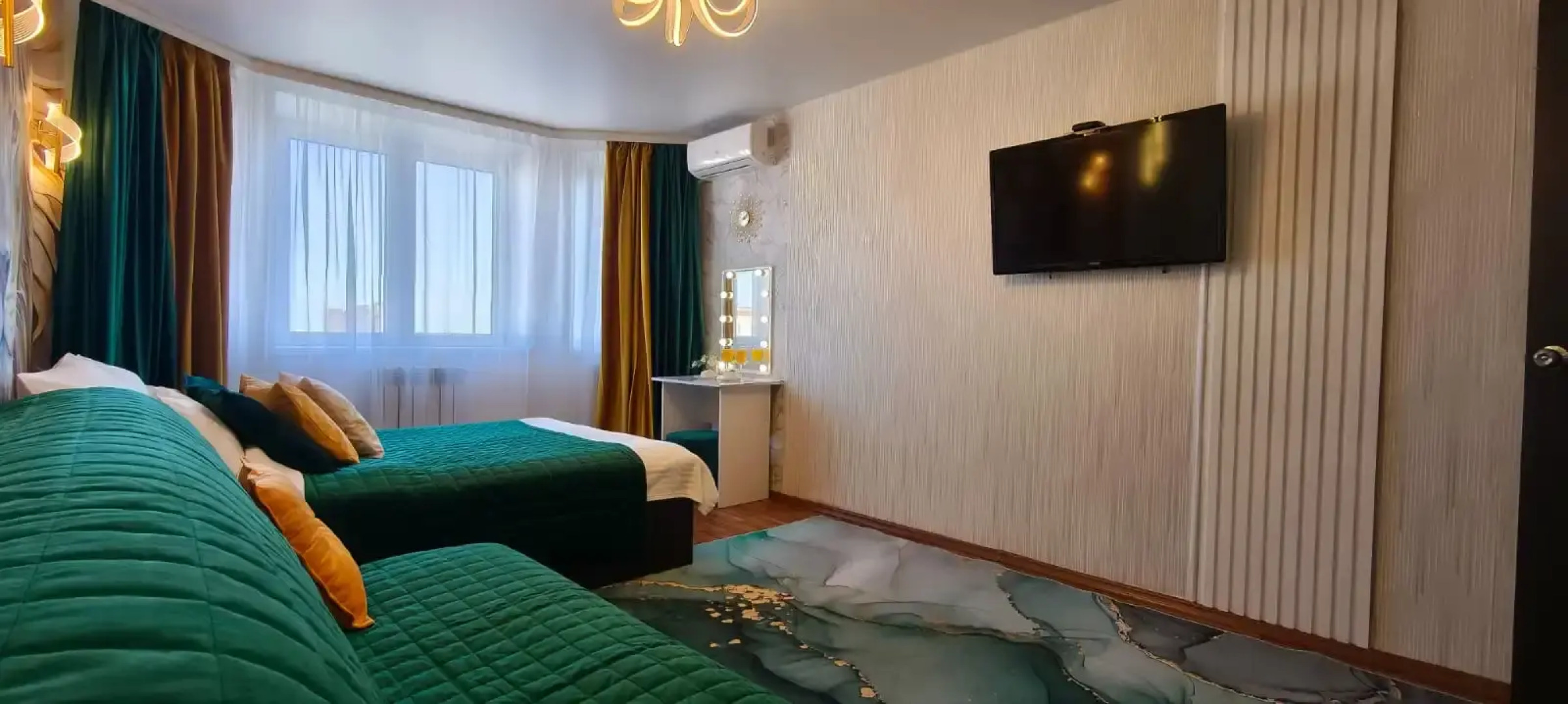 Апартаменты в Университетском Изумруд Lion Apart