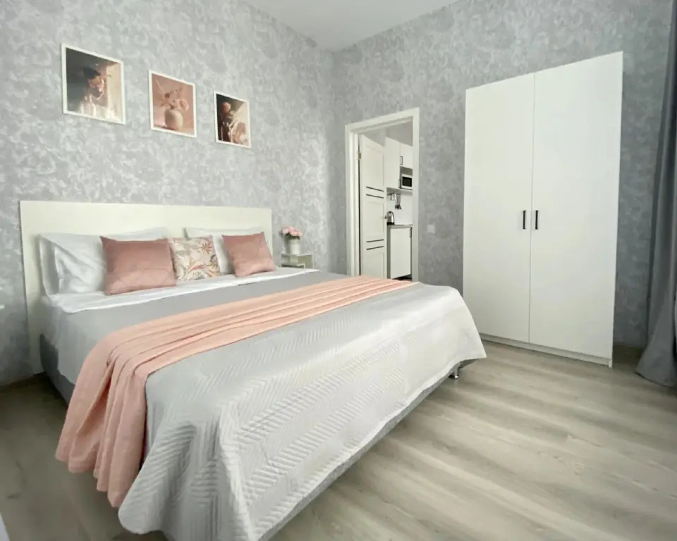 Апартаменты 4 Парка Пион