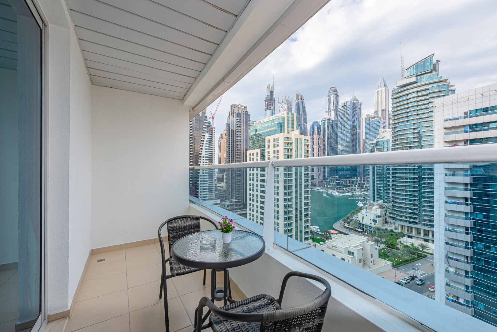 Apartments Marco Polo - 1BR with Marina Views Near Metro & Marina Mall