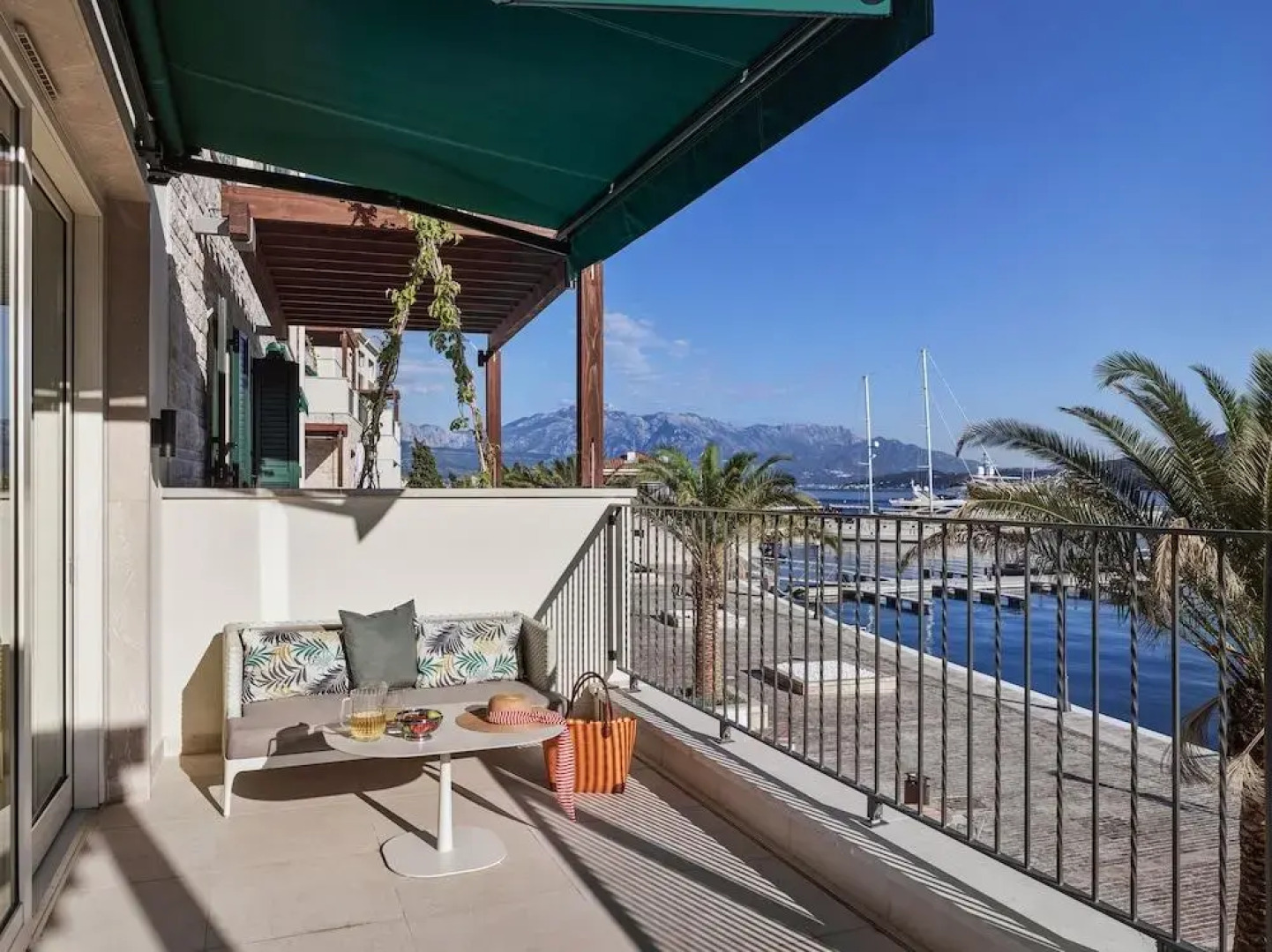 Курортный Отель Portonovi