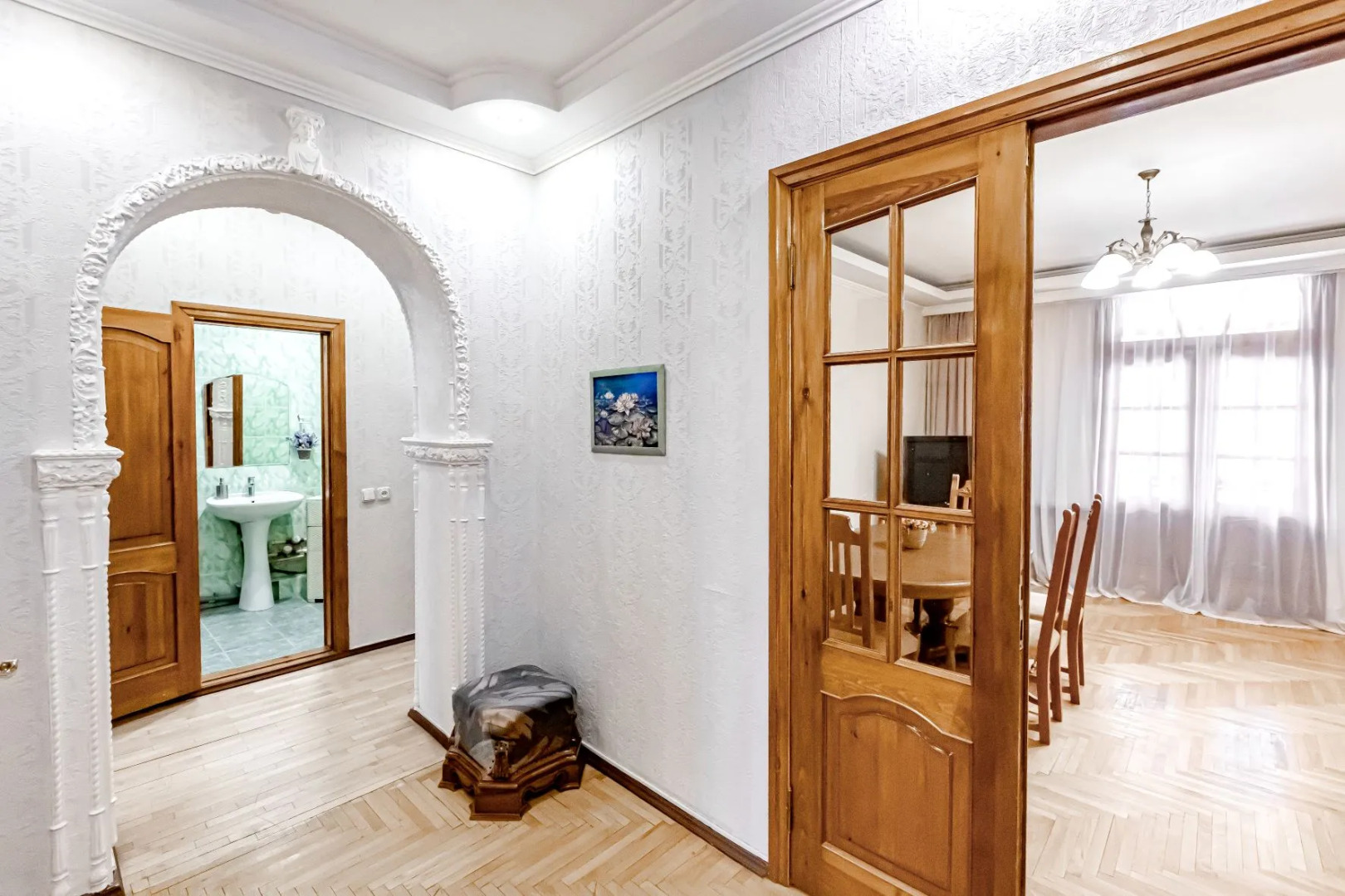 Апартаменты на Куйбышева Ирины Савельевой в центре курортного бульвара