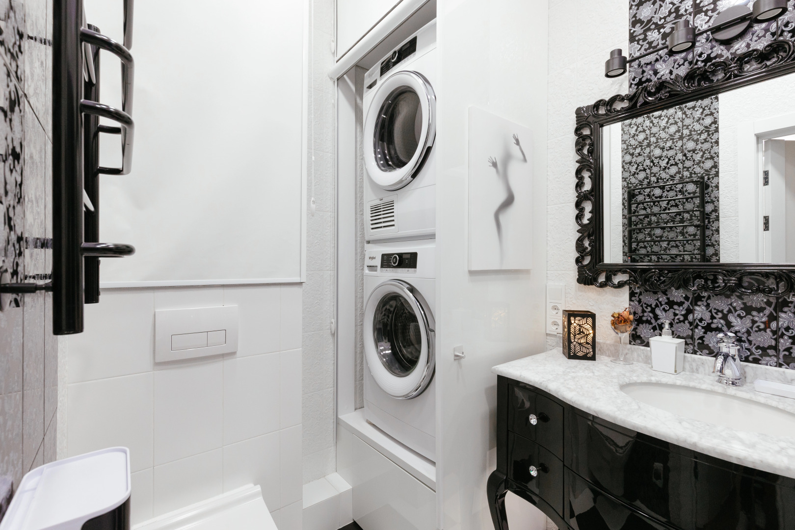 Апартаменты ROOM ROUR с видом на МОСТ ВЛЮБЛЕННЫХ